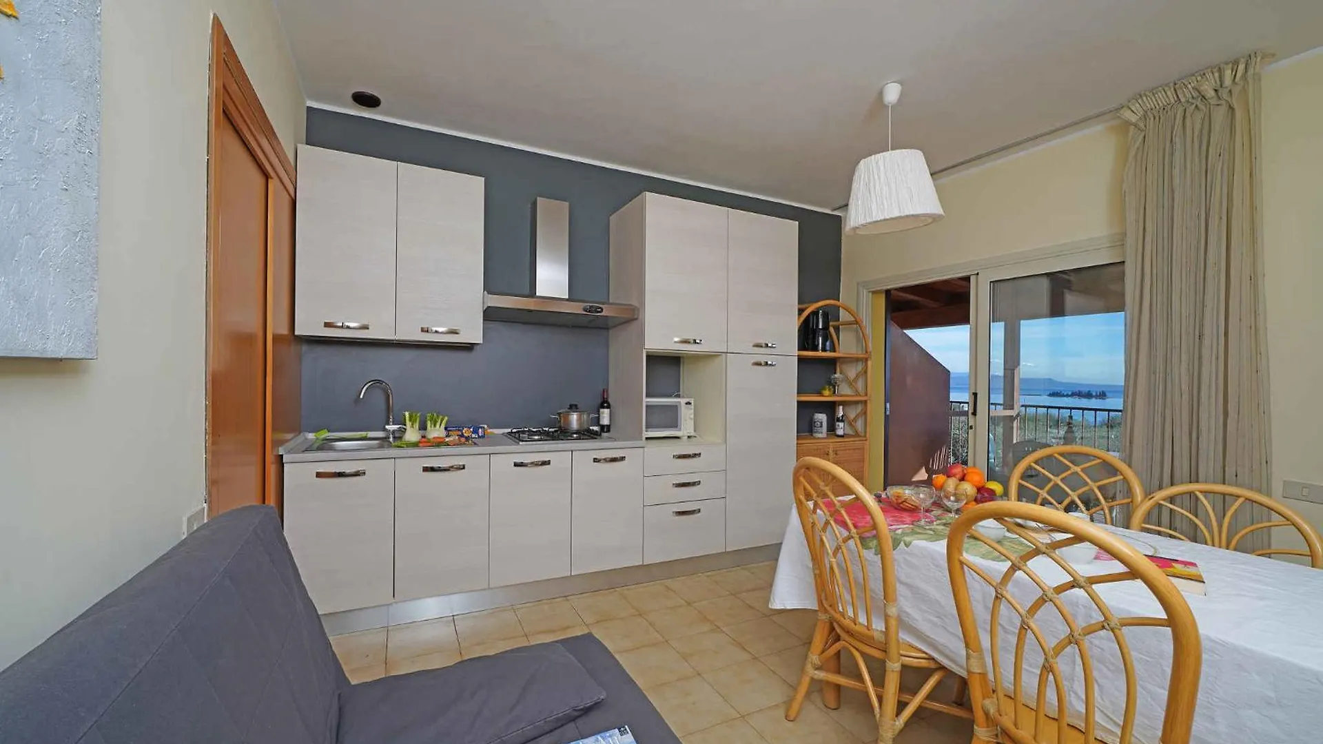 Apartments In Manerba Del Garda - Gardasee 22036