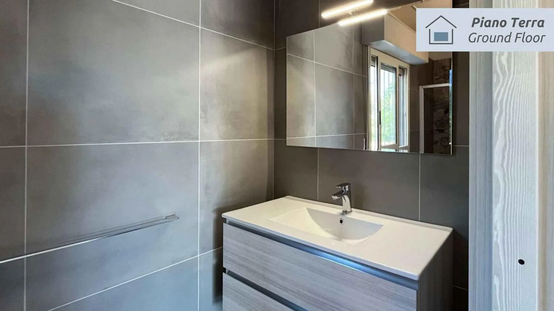 Apartments In Manerba Del Garda - Gardasee 22036