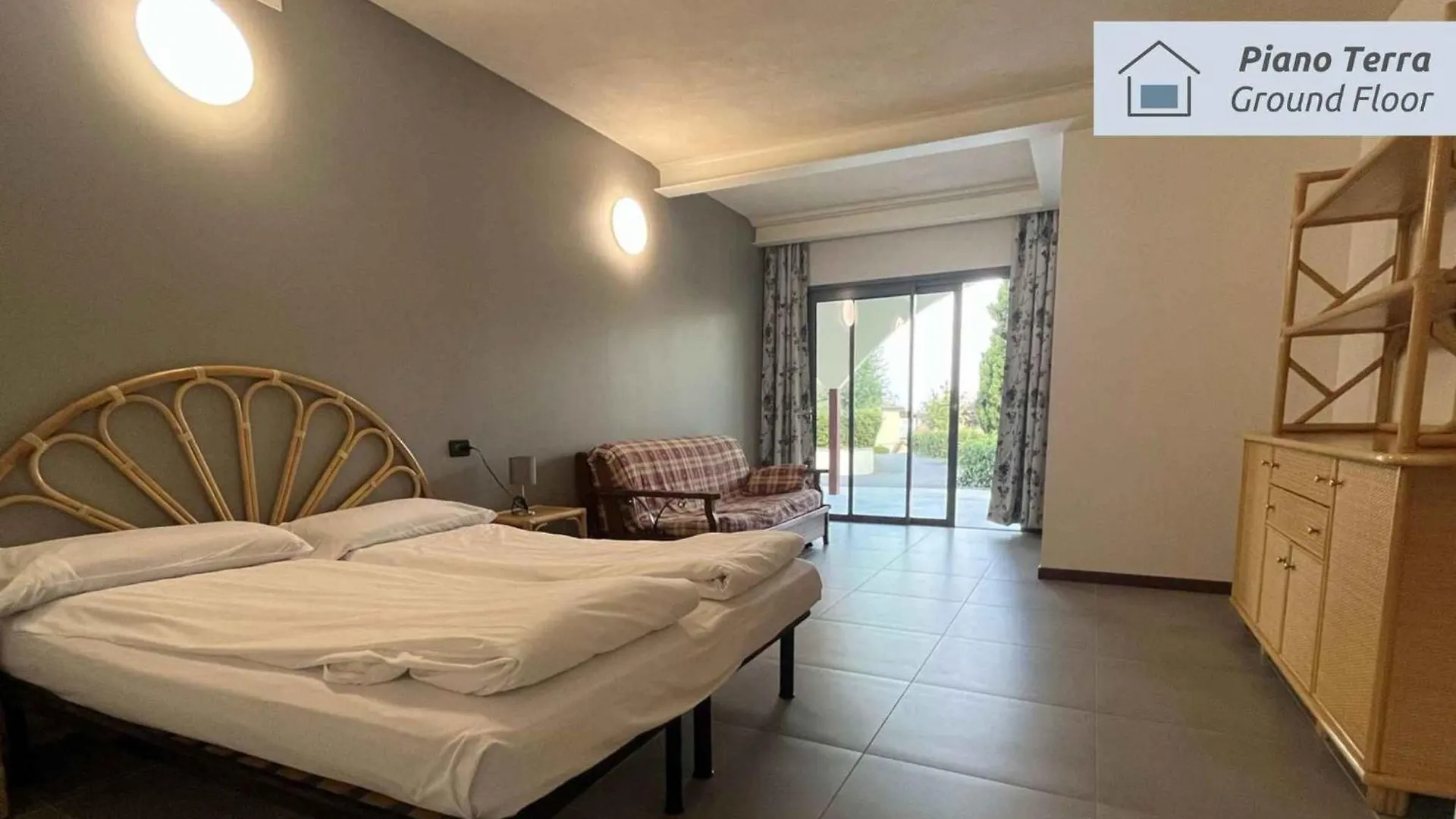 Apartments In Manerba Del Garda - Gardasee 22036